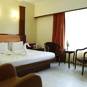 Fabhotel Prime Chennai Deluxe